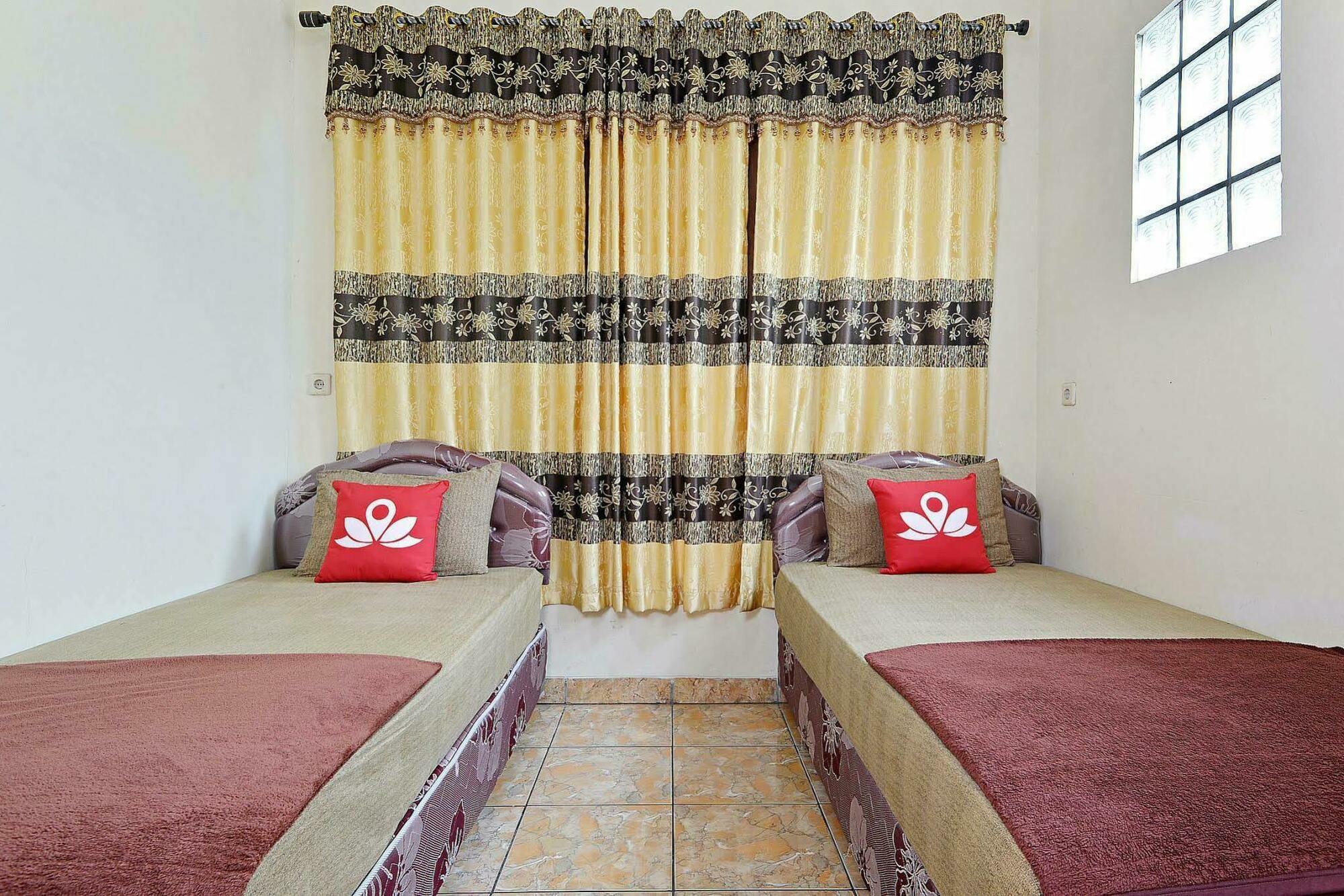 Zen Rooms Antapani Syariah باندونج المظهر الخارجي الصورة